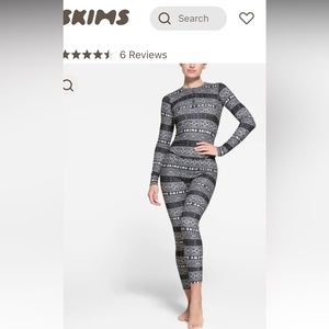 NWT Skims Logo Plush Pointelle two-piece-set size Medium